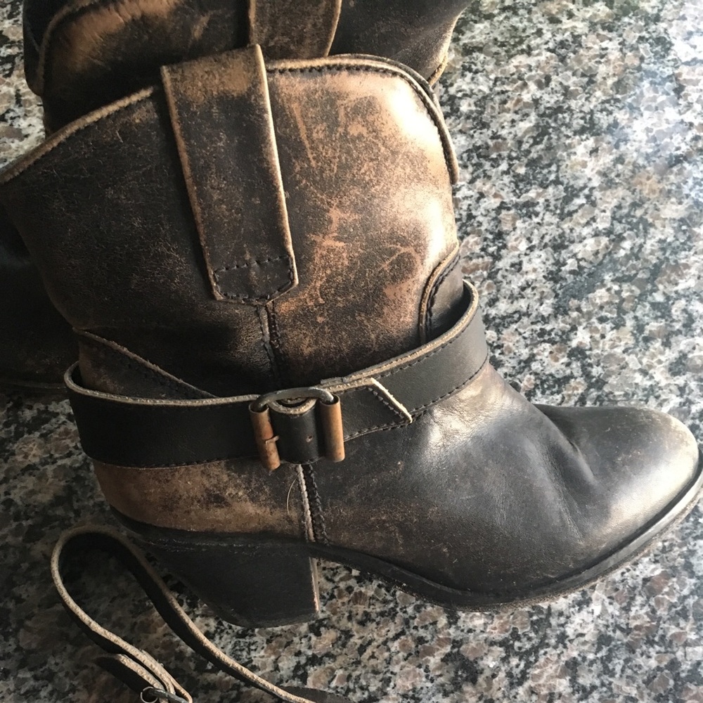 Corral women’s ankle boot size 9
